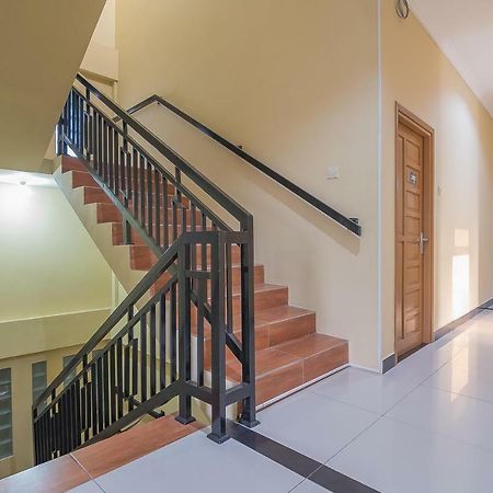 Reddoorz Plus Near Syamsudin Noor Airport 3 Banjarbaru Eksteriør bilde