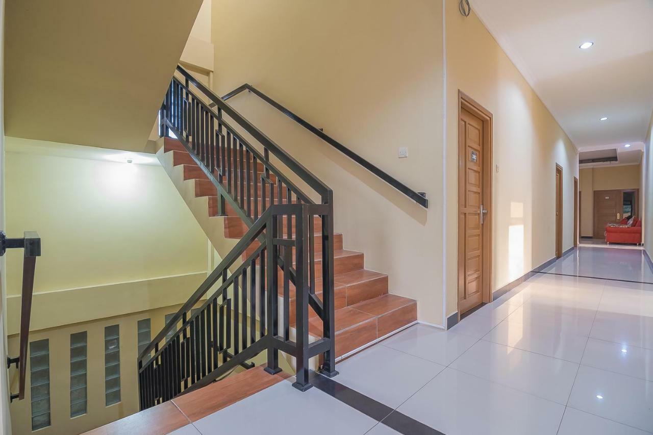 Reddoorz Plus Near Syamsudin Noor Airport 3 Banjarbaru Eksteriør bilde