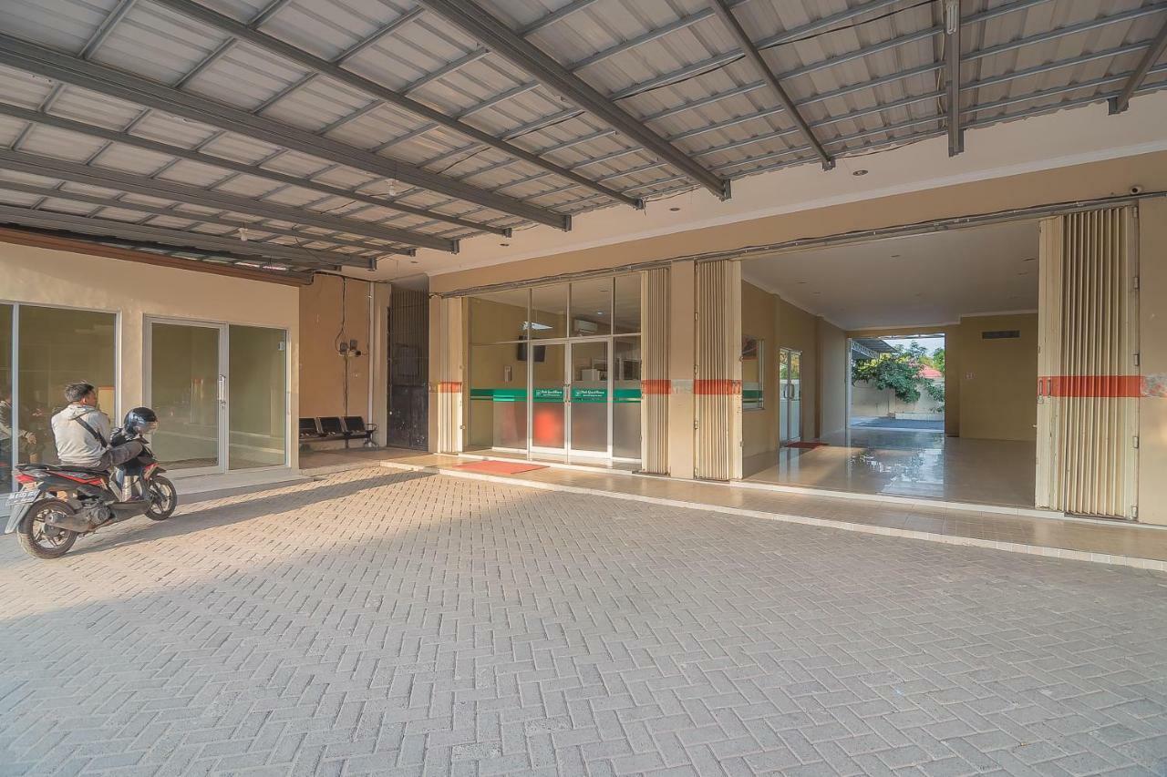 Reddoorz Plus Near Syamsudin Noor Airport 3 Banjarbaru Eksteriør bilde