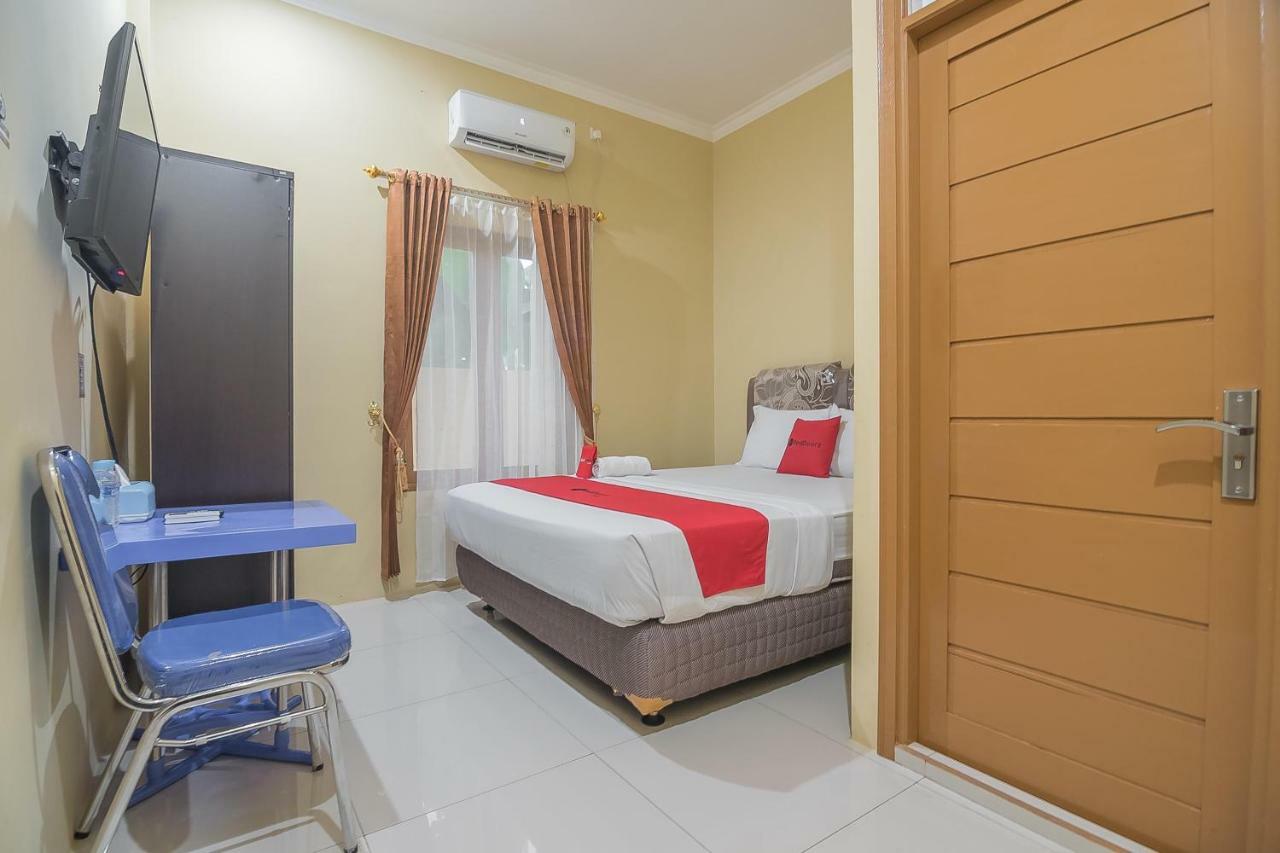 Reddoorz Plus Near Syamsudin Noor Airport 3 Banjarbaru Eksteriør bilde