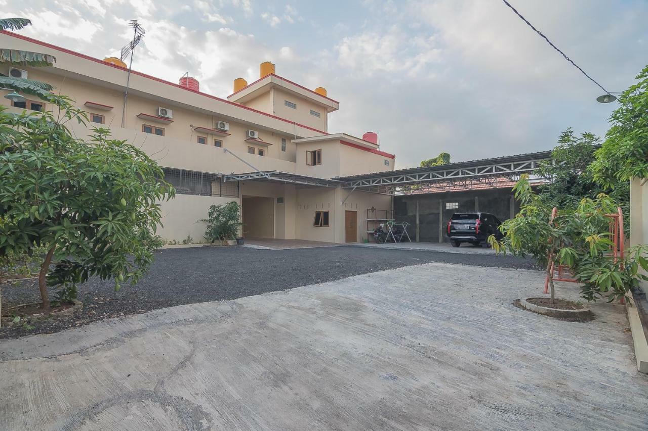 Reddoorz Plus Near Syamsudin Noor Airport 3 Banjarbaru Eksteriør bilde