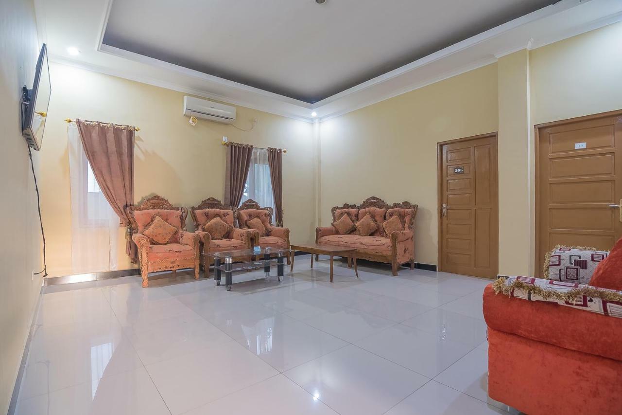 Reddoorz Plus Near Syamsudin Noor Airport 3 Banjarbaru Eksteriør bilde